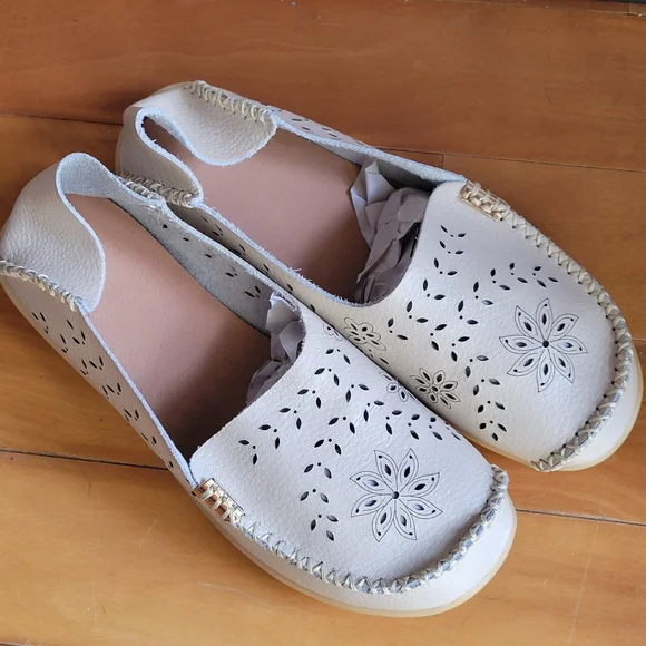 Flats Casual Loafers Classic Leather Women's Casual Beige EUR 37 Rubber Sole - Picture 3 of 11